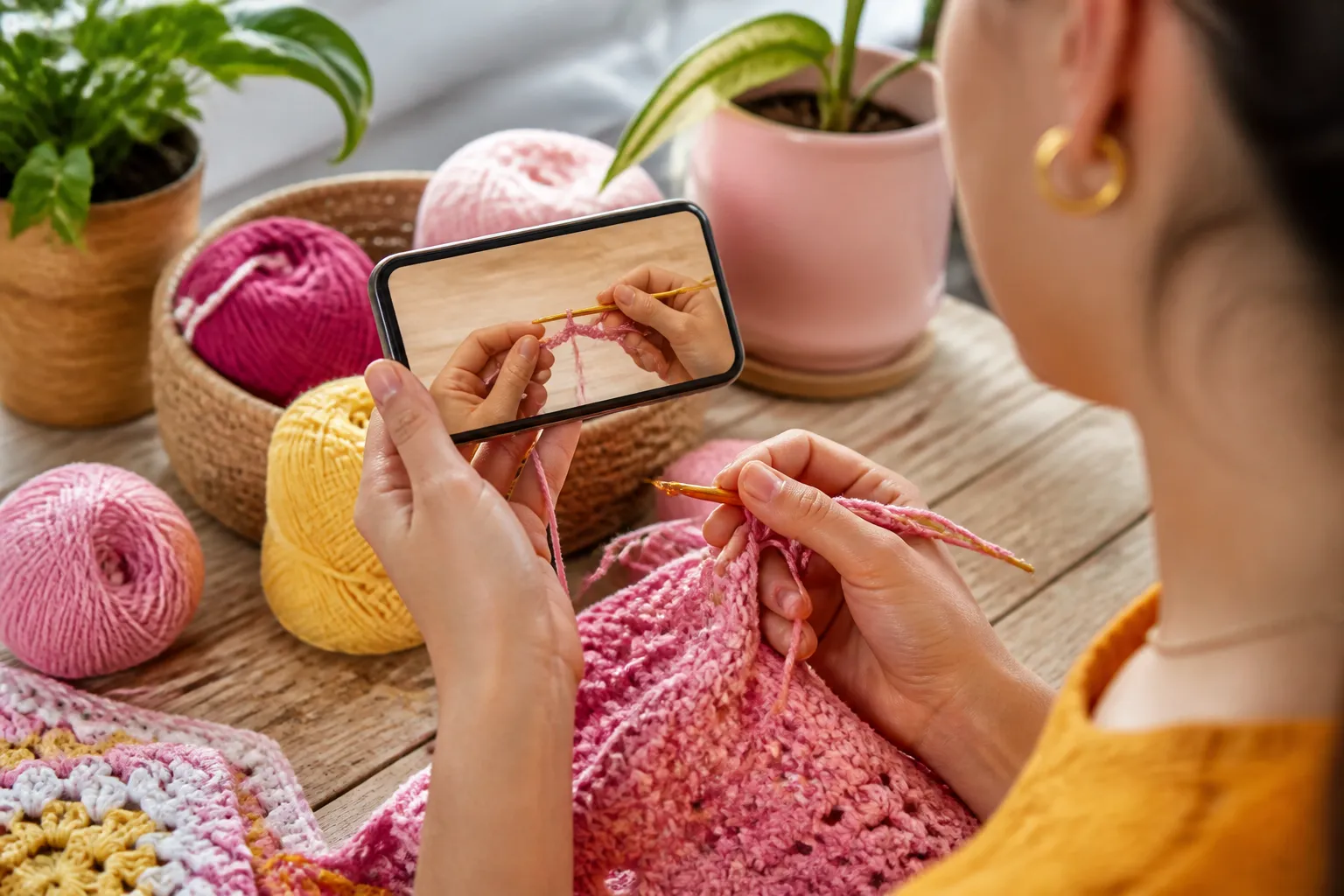 Aprenda crochê do zero com aplicativos grátis no seu celular